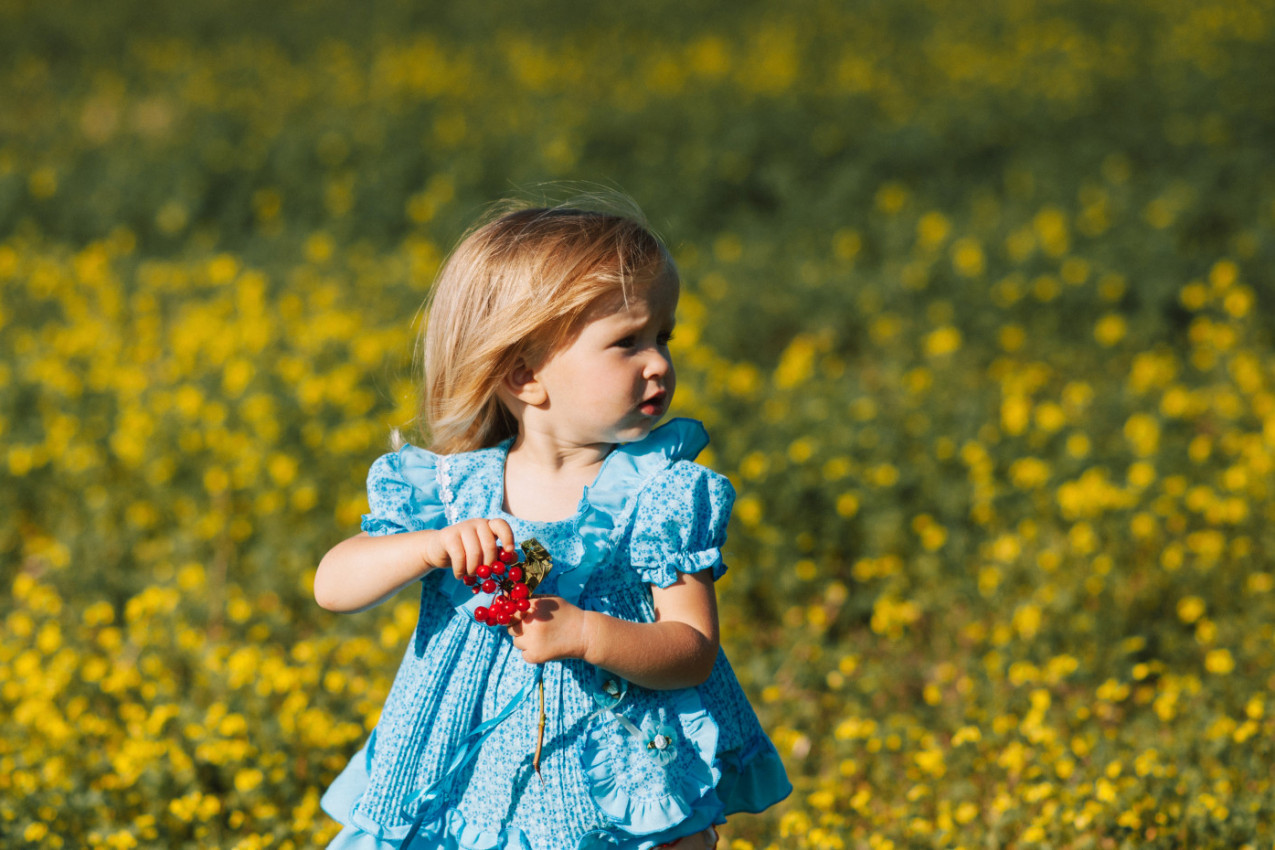 NEKAD JE BILO NORMALNO DA DEČAKE OBLAČE U ROZE: Smatrala se simbolom muškosti, dok su devojčice nosile nešto sasvim drugo!