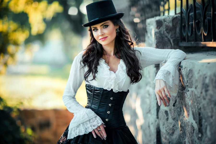 PUN MESEC U ŠKORPIJI IZUĆE IZ CIPELA OVA 4 ZNAKA: Neće znati šta ih je snašlo, biće povuci - potegni!