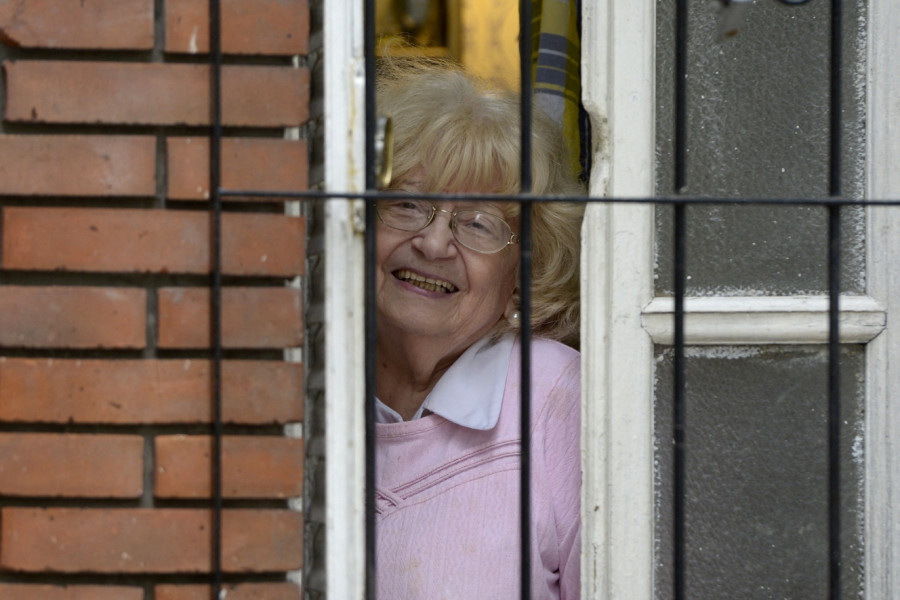 O OVOJ ŽENI DANAS PRIČA CEO SVET - ona je papi Franji oblikovala život! Kažu da je zbog nje postao sveštenik (FOTO)