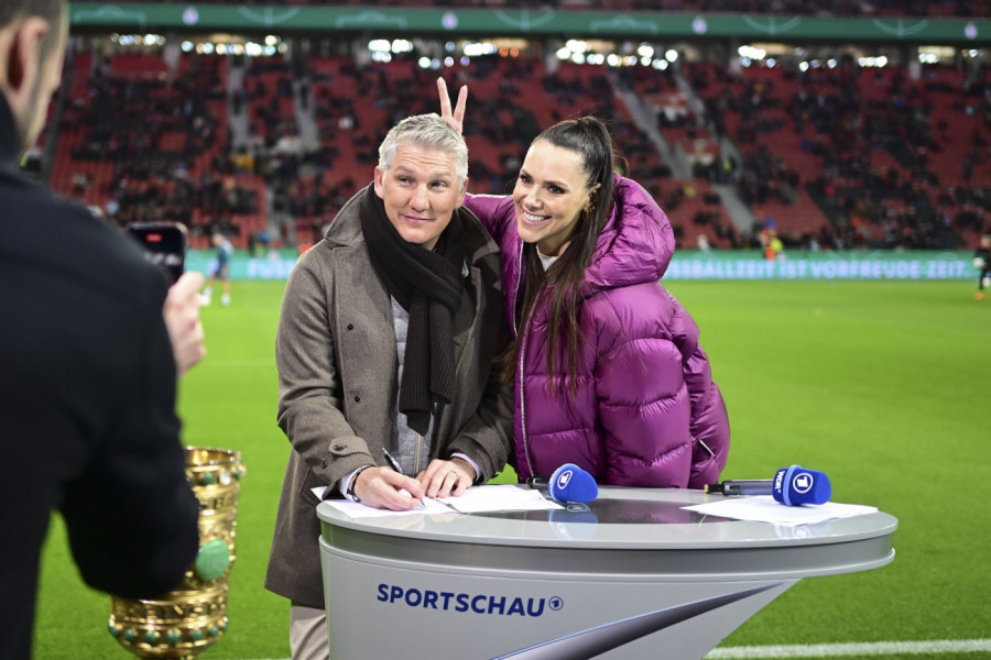 NOVE ŠOKANTNE TVRDNJE O ŠVAJNŠTAJGERU! Otkrivena neviđena prljavština: "Evo šta je Ani i deci uradio zimus" - bivši fudbaler odmah sve OBRISAO s mreža! (FOTO)