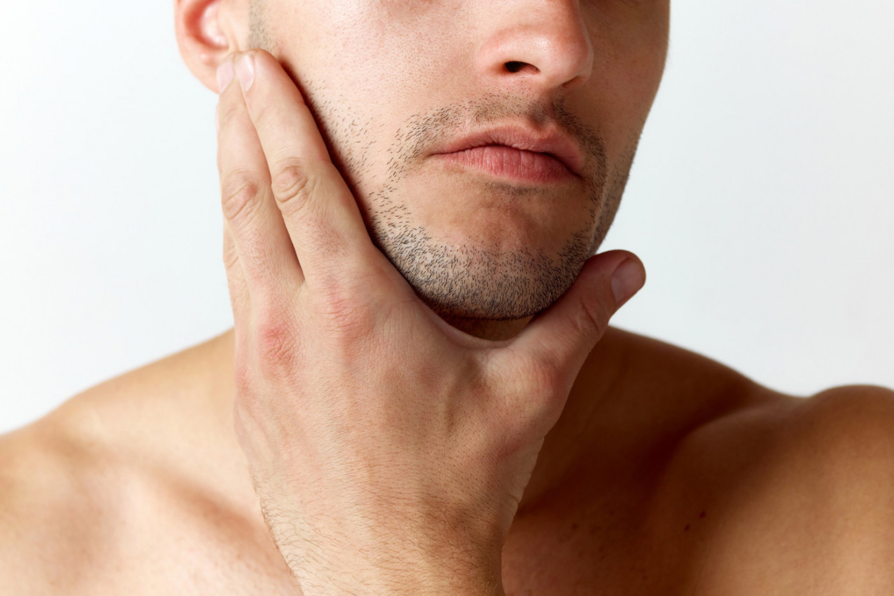 OVAJ DETALJ NA LICU OTKRIVA DA LI VAM JE MUŠKARAC NEVERAN: Lepo se zagledajte i znaćete da li je švaler