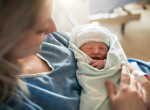 CEO SVET JE BRUJAO O OVOJ BEBI - LEKARI ZANEMELI KAD SE DEČAK RODIO I KAD SU MU VIDELI GLAVU! Objašnjenja nije bilo, a nema ga ni danas! (VIDEO)