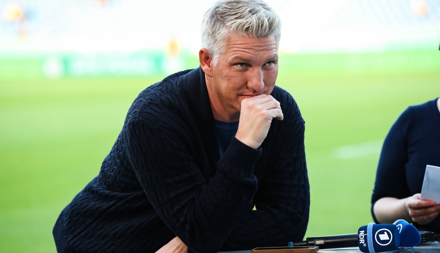 DALJE NASTAVLJA SAM! ŠOK NOVA OBJAVA BASTIJANA ŠVAJNŠTAJGERA SVE ZAPREPASTILA! Komentari ne prestaju: Osvanulo i "volim te"!