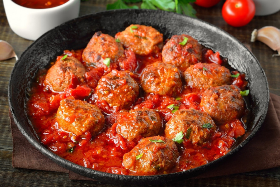 ĆUFTE U PARADAJZ SOSU IZ RERNE: Modernija i još ukusnija verzija proverenog specijaliteta!