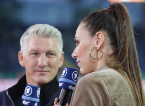 PROCURIO KONTROVERZNI SNIMAK BASTIJANA I ESTER - SVE JE POČELO JOŠ PRE TRI GODINE?! Ljudi u neverici gledaju - da li je ovo moguće? (VIDEO)