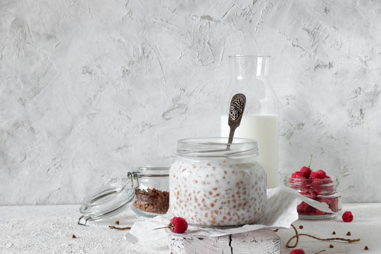 KAŠA OD HELJDE I KEFIRA - JEDE SE 2 NEDELJE ZA TOP REZULTAT: Recept pomoću kog ćete topiti kilograme, ovo je sve što vam treba pred leto!