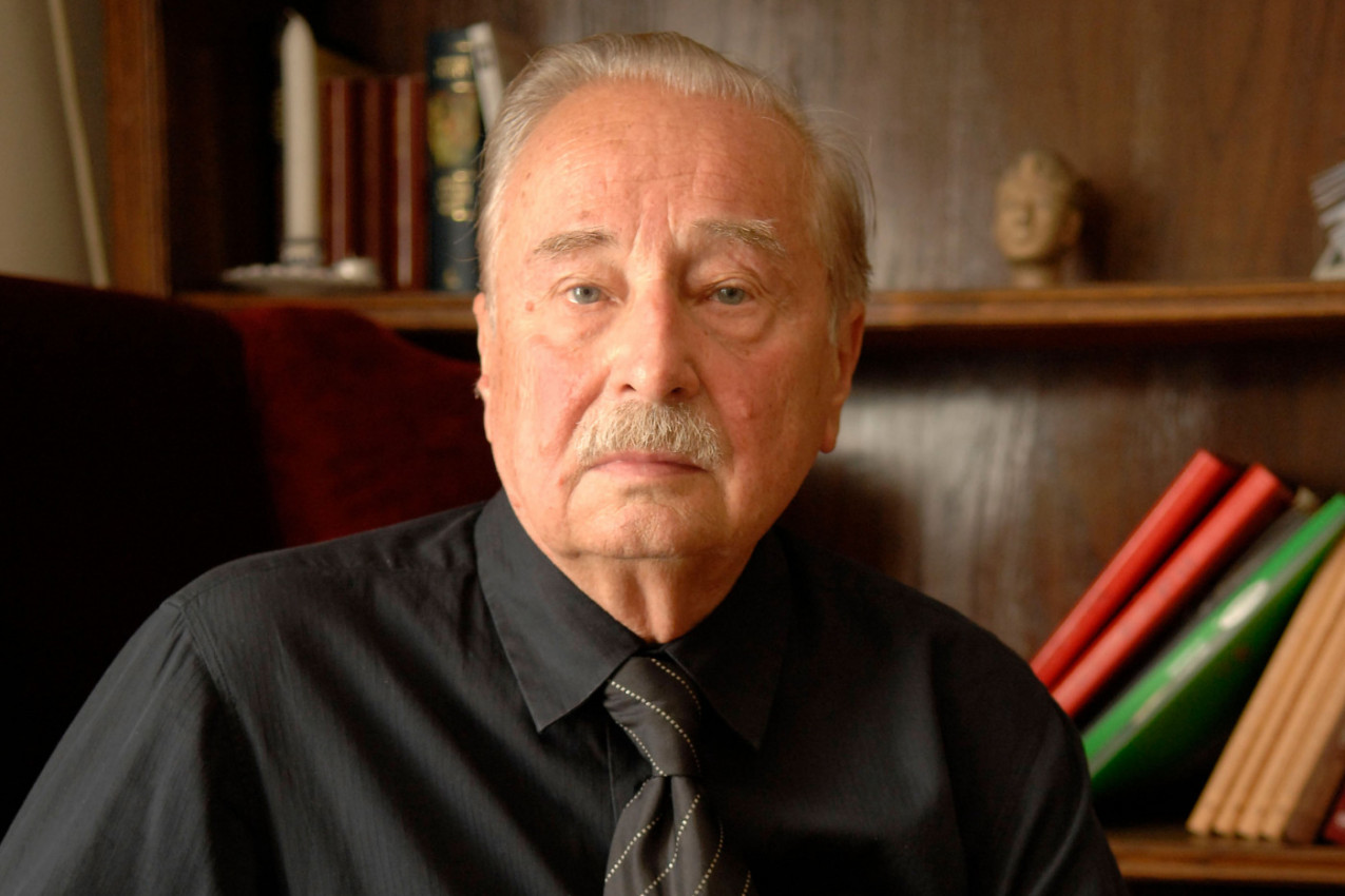 ONA JE BILA LJUBAVNICA MILORADA PAVIĆA - GODINAMA KASNIJE OTKRILA JE KAKO JE ZAVELA ČUVENOG PISCA: "Imali smo odvojene sobe u hotelu, ali shvatili smo da bez dodira više ne možemo"