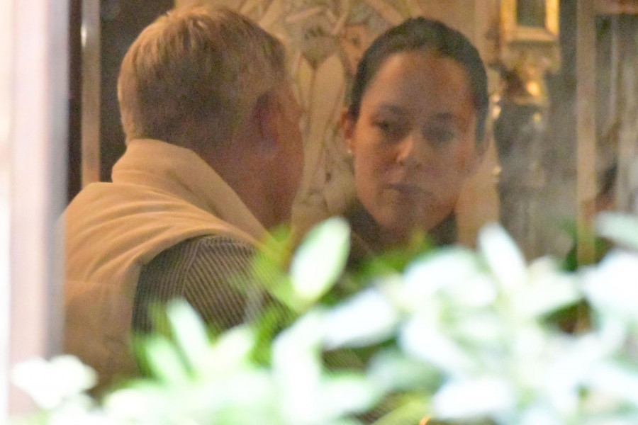 PAPARACI USLIKALI DECU ANE IVANOVIĆ I BASTIJANA ŠVAJNŠTAJGERA: Ovako izgledaju sinovi poznatog para o čijem navodnom razvodu se bruji danima, čulo se i kojim JEZIKOM pričaju! (FOTO)