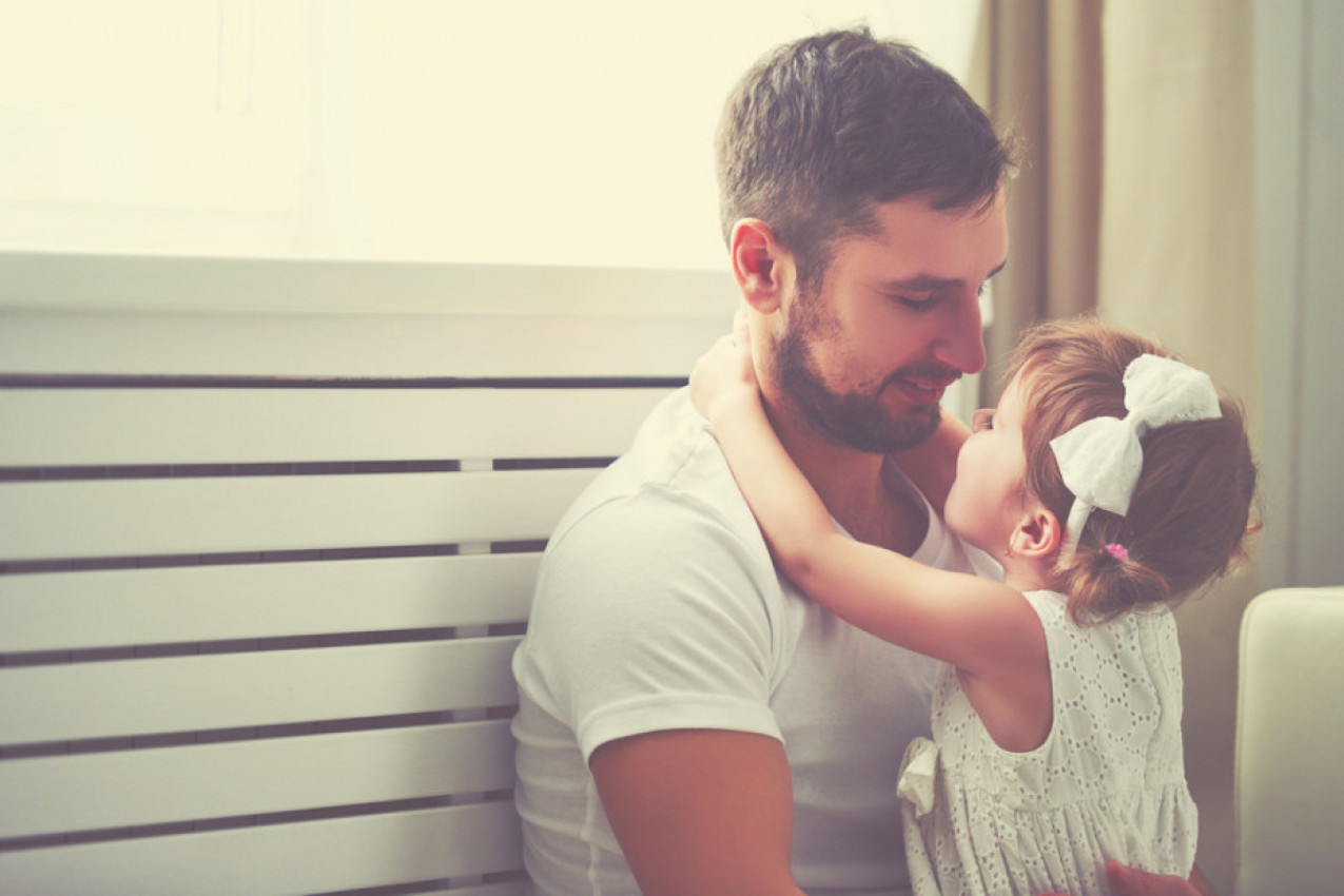 SAMOHRANI OTAC USVOJIO JE DEVOJČICU S DAUNOVIM SINDROMOM: Nije ni sanjao šta će mu se dogoditi! (FOTO)