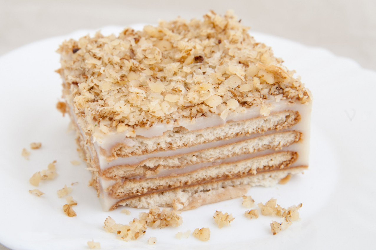 NAJTRAŽENIJA TORTA SA TURSKIM KEKSOM: Bogat kremast ukus koji će oduševiti čak i one koji ne vole slatkiše!