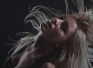 DOTAKNITE ŽENU NA OVA TRI MESTA I ODMAH ĆE BITI SPREMNA NA "AKCIJU": Muškarci u neverici da je ovo moguće - uzbuđenje se "krije" baš tu!