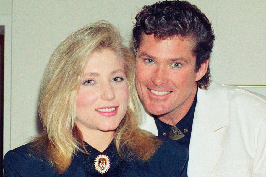 NJEGOVA BIVŠA ŽENA JEDNOG DANA PODIGLA JE PIŠTOLJ I PUCALA SEBI U GLAVU: Stanje čuvenog glumca je sada potresno - nove slike izazvale zabrinutost! (FOTO)