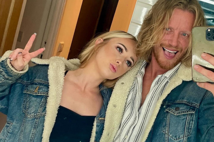 MISLILA SAM DA ME VOLI, A ONDA SAM GA VIDELA KAKO VODI LJUBAV SA 6 ŽENA - ODJEDNOM! Sve je snimljeno i bilo emitovano na televiziji!