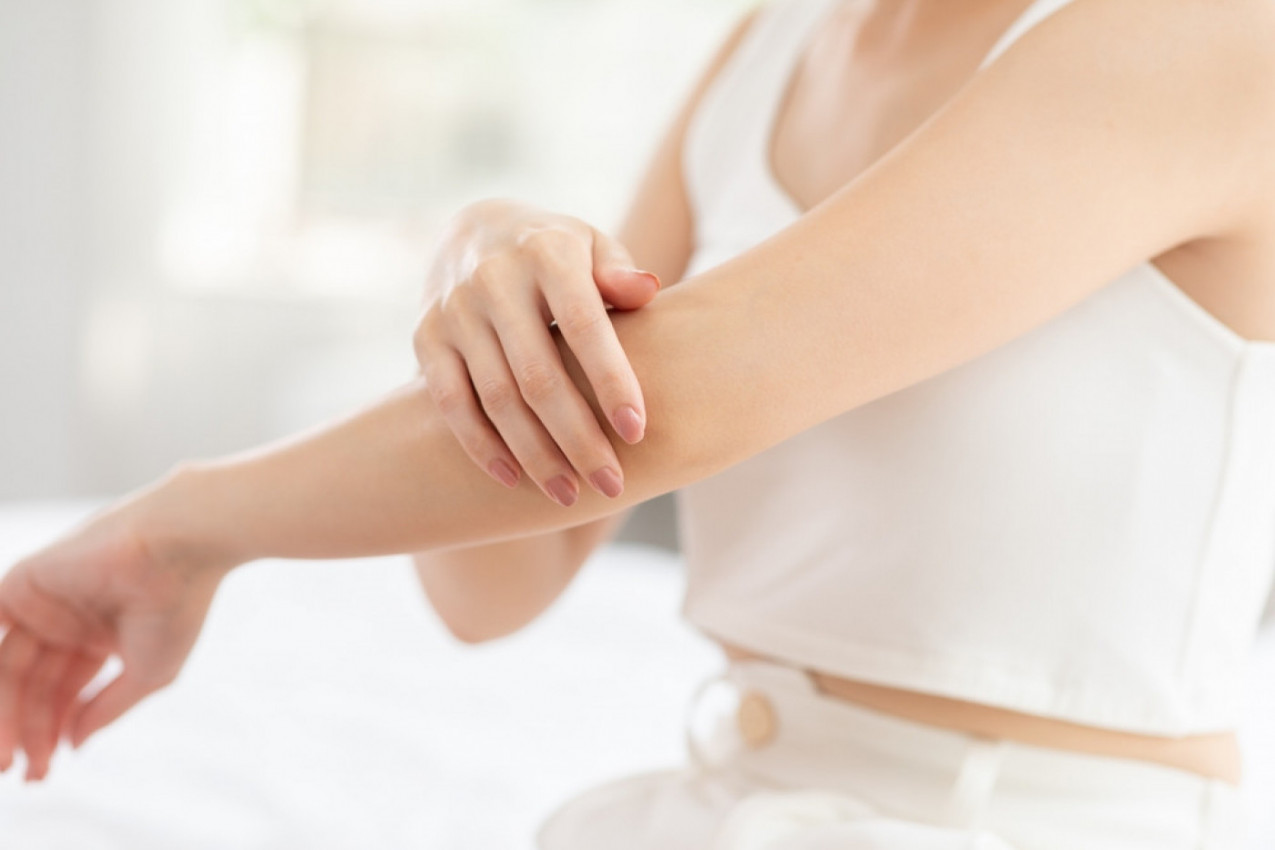 OVAJ BRZI TEST RUKAMA OTKRIVA TUMOR NA MOZGU, tvrdi doktor: Ljudi masovno isprobavali, pa stigla ŠOK dijagnoza - možete ga uraditi sami kod kuće