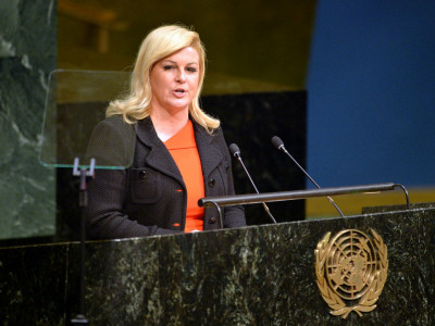 Bilo je primetno da ne može da eksperimentiše s odevnim kombinacijama kao što to može danas 