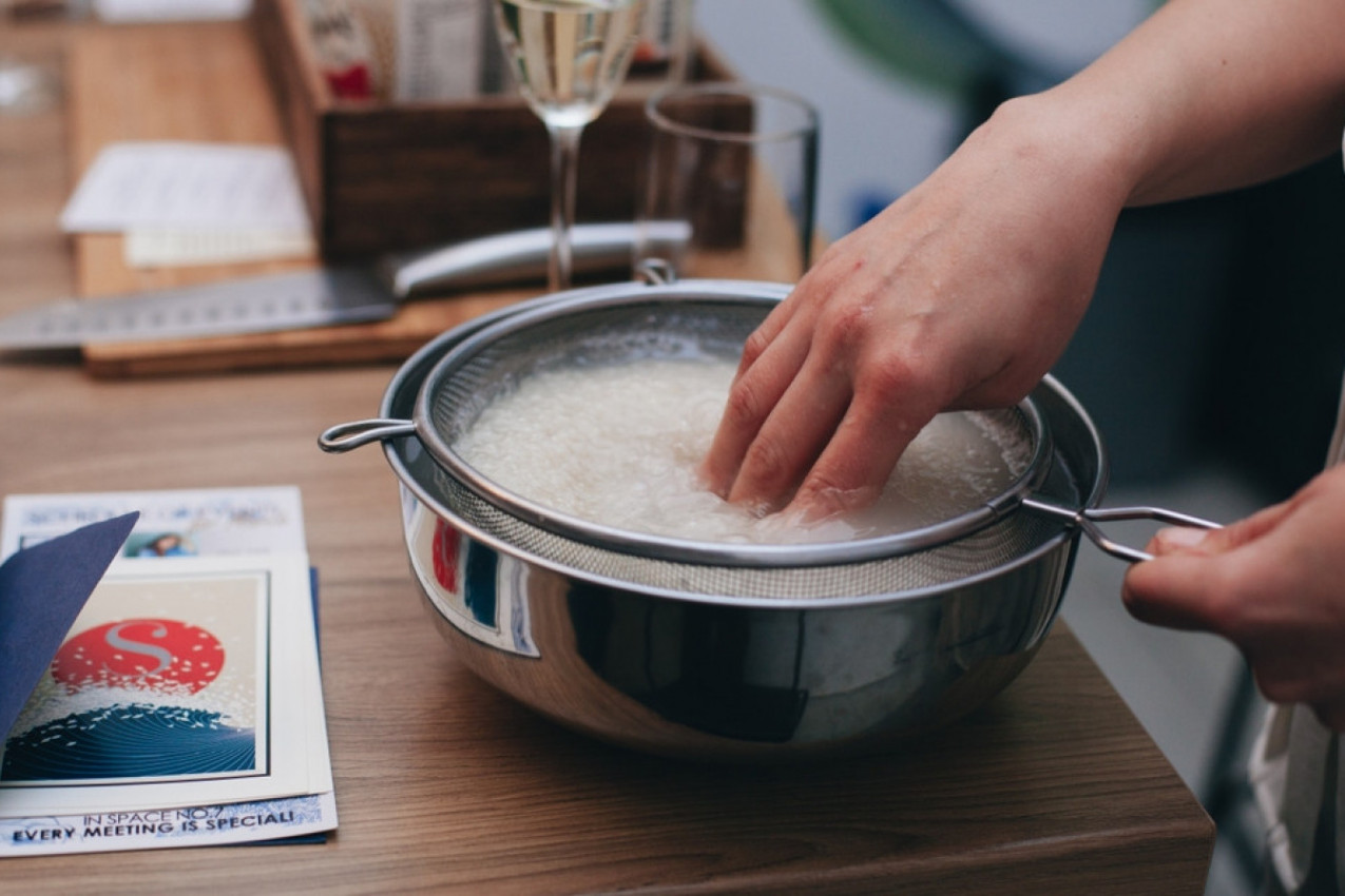 POZNATA INFLUENSERKA OTKRILA TRIK ZA SAVRŠENO SKUVAN PIRINAČ: Ovo vam sigurno nikad ne bi palo na pamet - ali morate probati! (VIDEO)