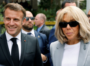 MISTERIJA O KOSI BRIŽIT MAKRON O KOJOJ BRUJI SVET: Jedna fotografija iz mladosti sve otkriva!