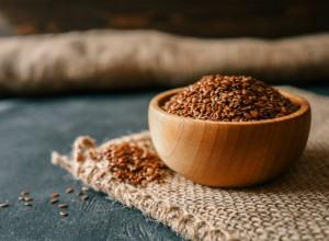 UPOZORENJE: Ako imate ovu BOLEST, nikako ne smete da jedete laneno seme