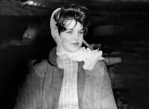 OVAKO JE IZGLEDALA KAD JE ZAVELA NAJPOŽELJNIJEG MUŠKARCA SVOG VREMENA, A DANAS PUNI 80: Zgrnula je milione nakon smrti supruga, evo i kako (FOTO/VIDEO)