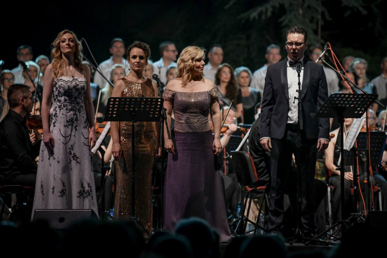 Gala koncert Opere SNP-a u novosadskoj Sinagogi: Veče za pamćenje pod dirigentskom palicom Mikice Jevtića