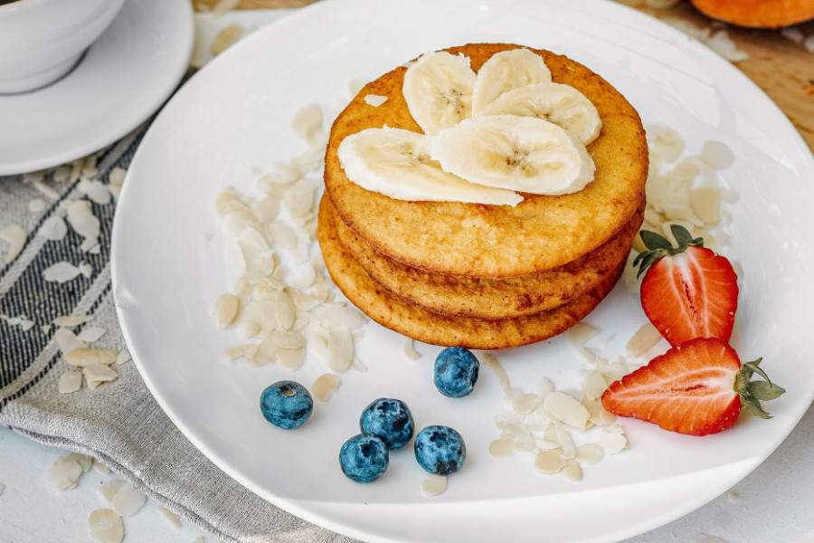 OBOŽAVATE AMERIČKE PALAČINKE? Ukoliko pri pripremi ubacite i bananu, ukus je zagarantovan!