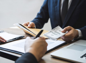 LUKAVI KAMELEONI KOJI ĆE VAS PREVESLATI ZA TREN OKA, OVA 3 ZNAKA SU NAJVEĆI MANIPULATORI ZODIJAKA: Sredstva ne biraju, uvek dobiju ono što žele