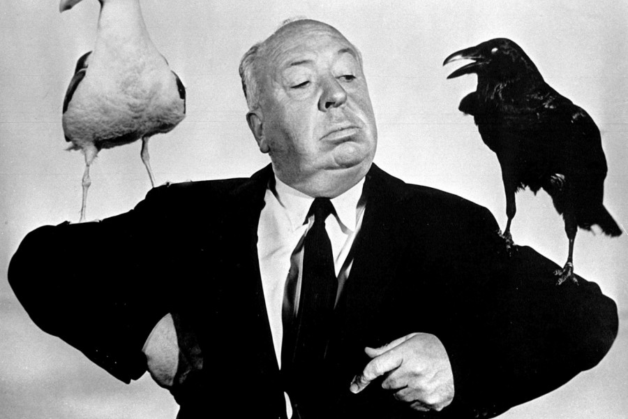 Ljubav je partija karata, gde svi varaju. Muškarci – da bi dobili, a žene – da ne bi izgubile.