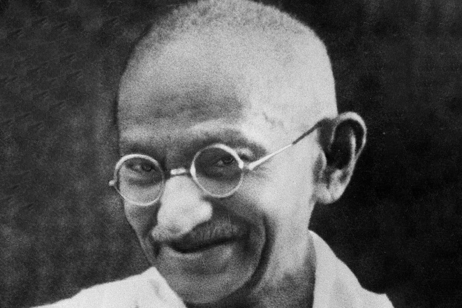 Ljubav je najjača snaga koju sebi svet može predstaviti, a istovremeno i najskromnija