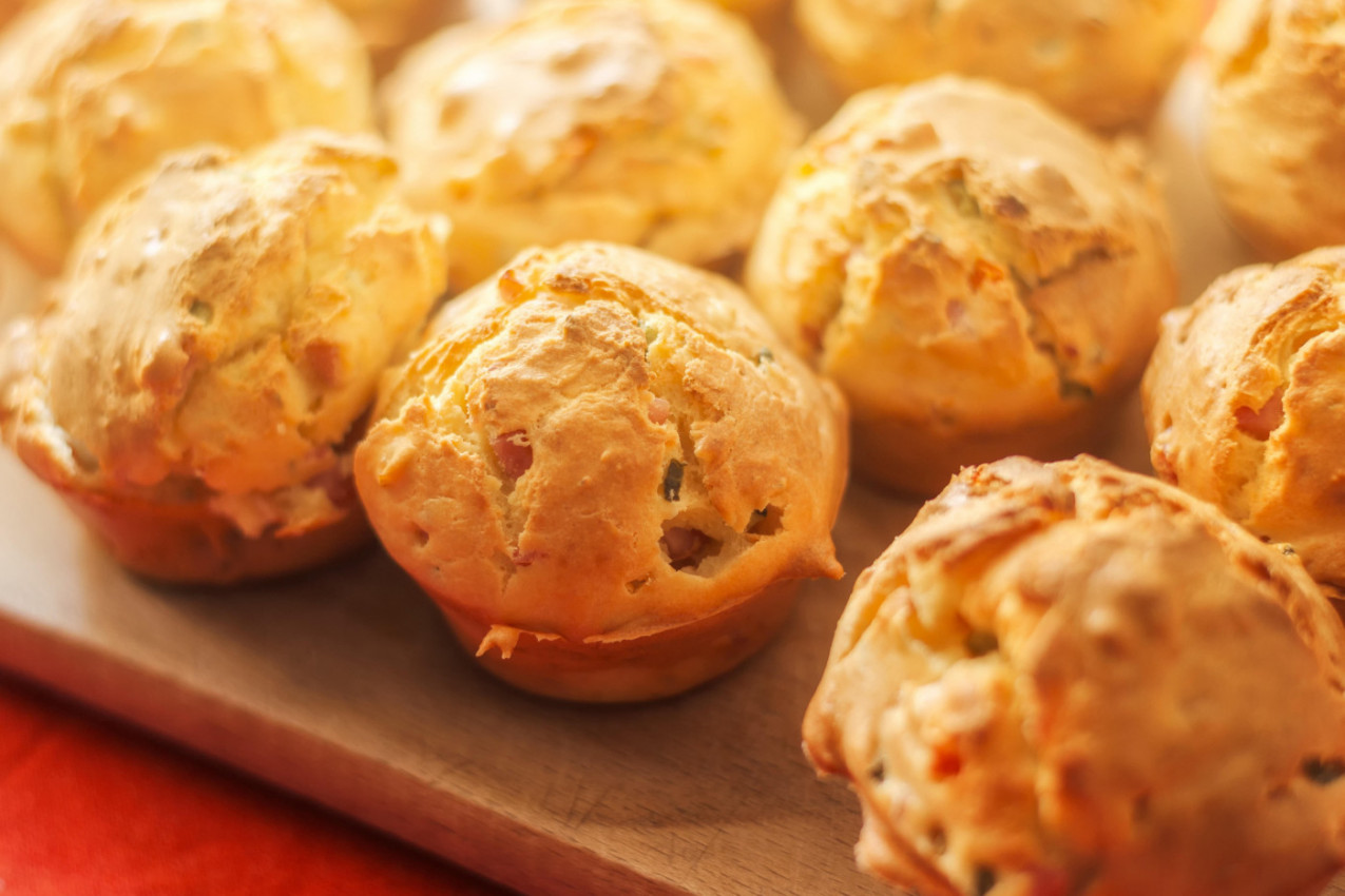 RECEPT DANA ZA NAJUKUSNIJI DORUČAK: Bakine projice sa sirom koje će sve ukućane oboriti s nogu