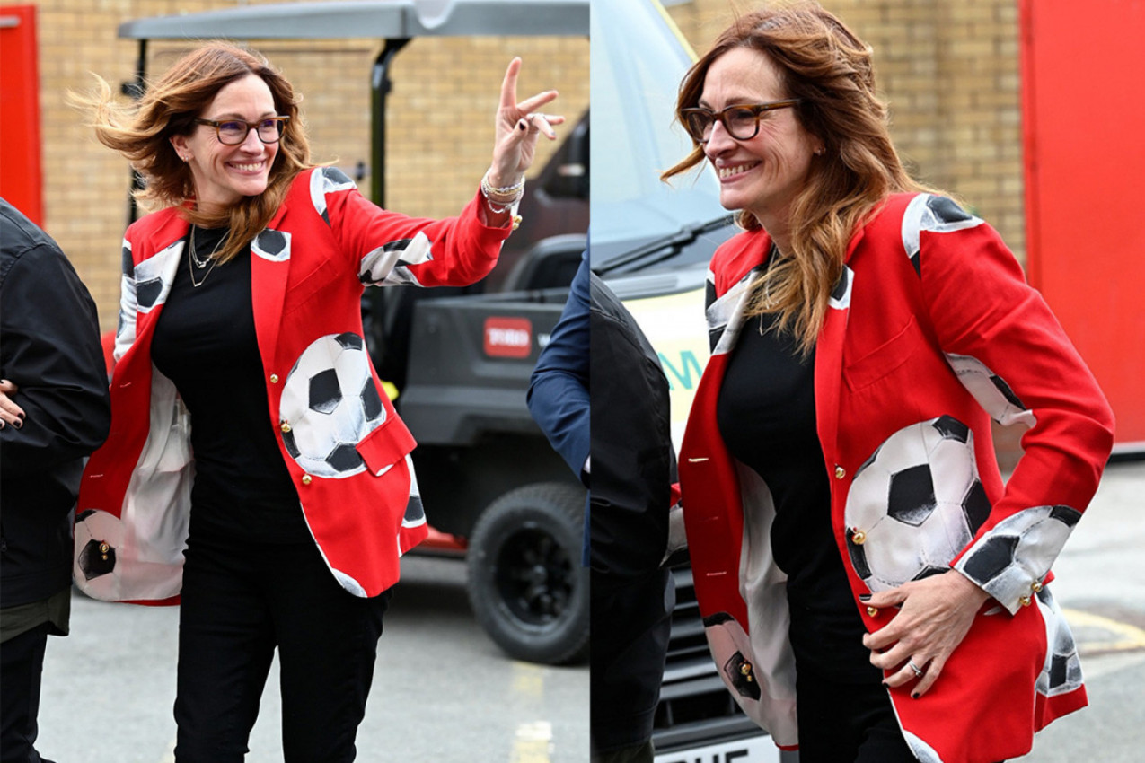 Džulija Roberts pojavila se na utakmici „Fudbalska pomoć za Unicef 2025“ ali su svi gledali u njen sako zbog motiva fudbalske lopte na crvenom blejzeru