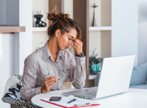NIJE SVEJEDNO KOJI DEO GLAVE VAS BOLI: Ovo je 6 tipova glavobolje koji otkrivaju sve o zdrastvenom stanju!