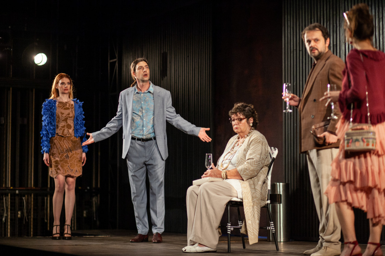 "BELLA FIGURA" – PREMIJERA 22. JUNA U ATELJEU 212 NA SCENI MIRA TRAILOVIĆ U 20 časova