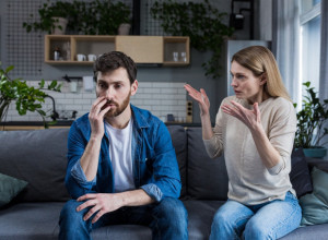 OVO UNIŠTAVA VEZU I BRAK: 6 stvari koje žene rade će svakog partnera oterati zauvek!