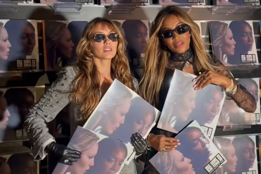 Obožavaoci u transu zbog saradnje Naomi Kembel i Majli Sajrus - manekenka učestovala u snimanju spota slavne pevačice