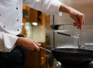 ŠEF FILIP ĆIRIĆ OTKRIVA RECEPT ZA ZDRAVIJU VEGETU: Napravite je sami kod kuće (VIDEO)