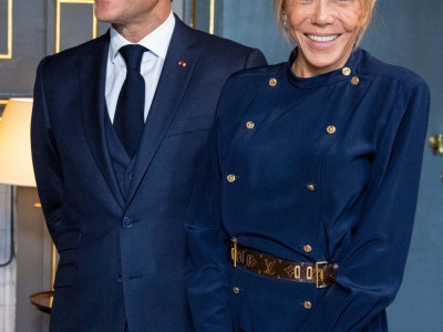 Nasmejana supruga predsednika Francuske