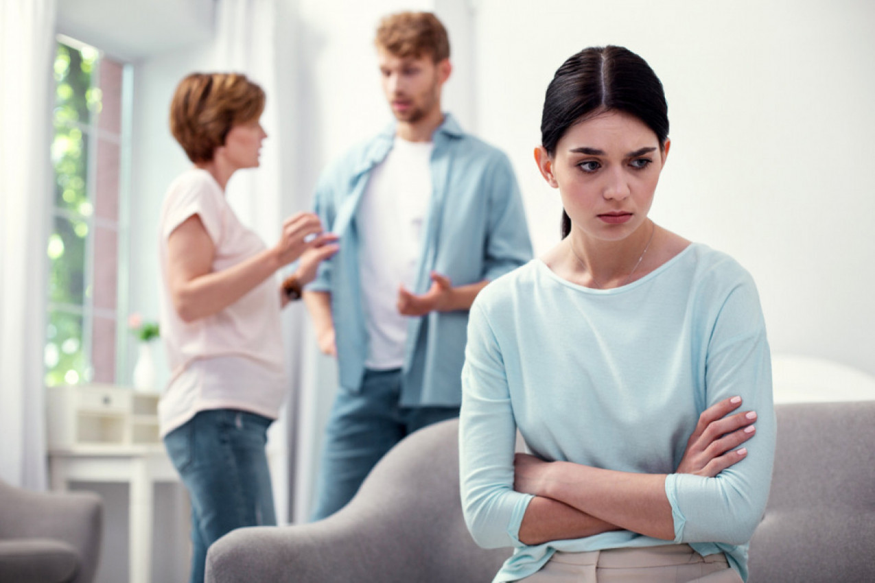 DOK SAM SE OPORAVLJALA OD TEŠKOG POROĐAJA, SVEKRVA JE OVO RADILA SVAKI DAN U BOLNICI: Nije mi bilo dobro kad je uzela u ruke moju bebu!