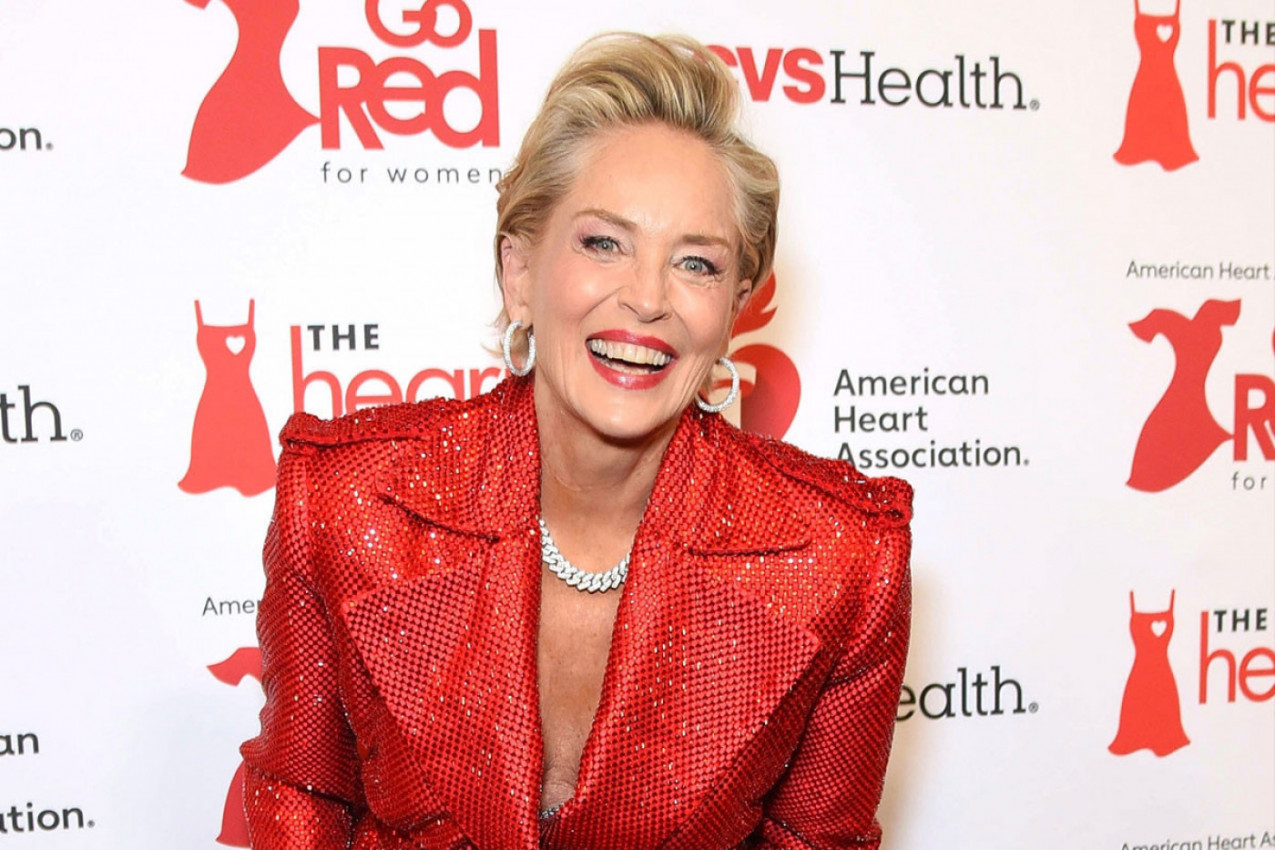 GODINAMA NA LICE MAŽE ISTI PROIZVOD: Trikovi za negovanje Šeron Stoun može svako da priušti