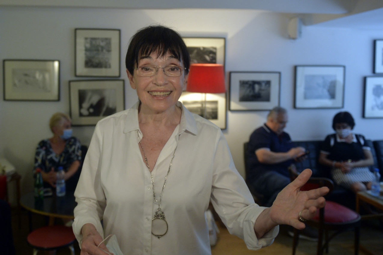 SVI SMO JE VOLELI I ZNALI KAO RADU ĐURIČIN, ALI SE NIJE TAKO ZVALA: Ovo je pravo ime glumice koja je ostala upamćena po osmehu!