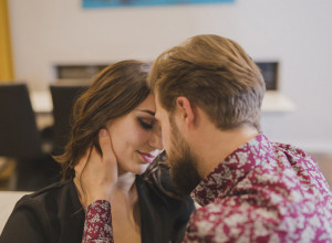 ZALJUBILA SAM SE U OŽENJENOG KOLEGU KOJI IMA TROJE DECE: Zabranjena ljubav izmakla je kontroli, svemu sam se nadala osim ovome!