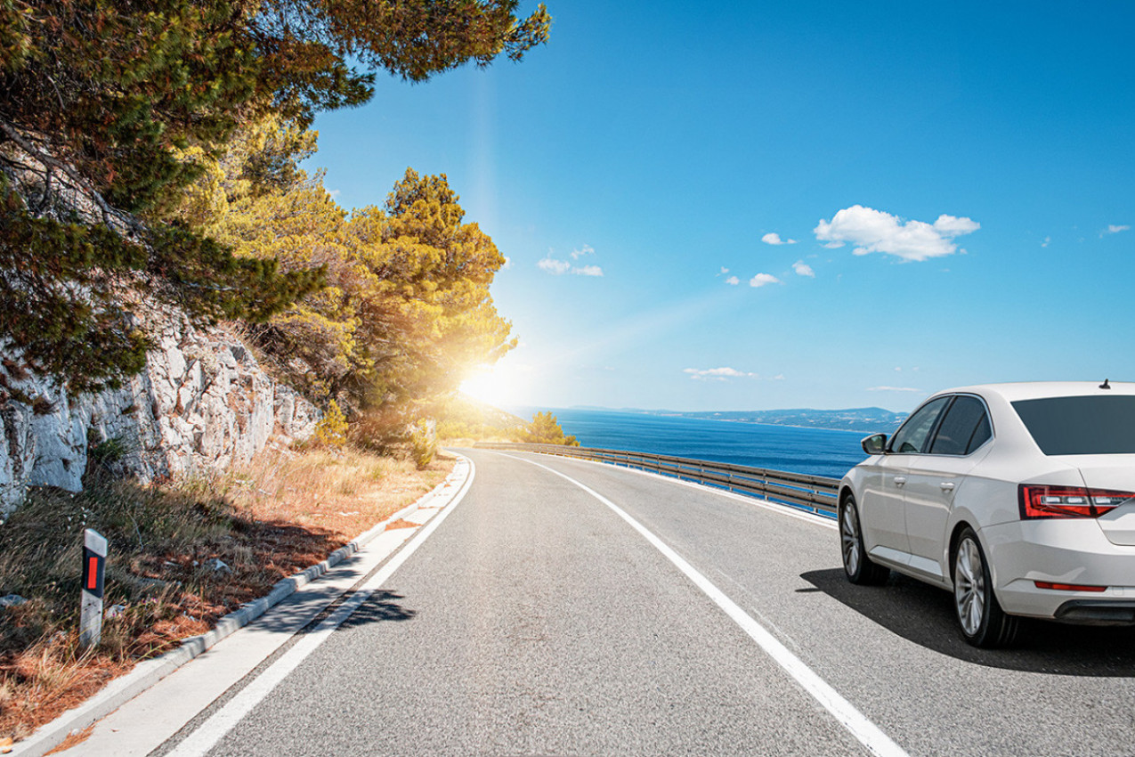 ŠTA TREBA JESTI I PITI AKO PUTUJETE NA MORE KOLIMA ILI AUTOBUSOM: Kafa može, ali pod ovim uslovima!