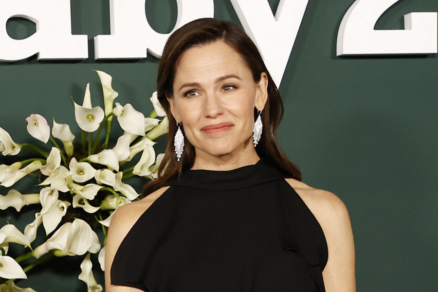 SRPKINJE "ODLEPILE" ZA STAJLINGOM BIVŠE ŽENE BENA AFLEKA: Jedna mala promena učinila ju je decenijama mlađom, nikad ne biste pogodili koliko ima godina! (FOTO)