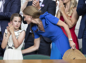PRINCEZA ŠARLOT PREKRŠILA PRAVILO NA VIMBLDONU: A zahvaljujući Srpkinji, Kejt Midlton je zablistala u haljini o kojoj svi pričaju (FOTO)