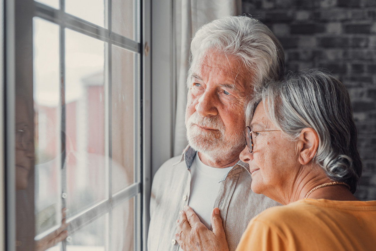 KOMŠIJE SU ČULE JECAJE I POZVALE POLICIJU: U stanu su zatekli scenu koja ih je rastužila, pa su odmah reagovali!