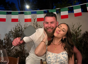 SA 30 GODINA SE PRVI PUT POLJUBILA, ostala je nevina sve do jednog trenutka: Ovo joj je promenilo život iz korena