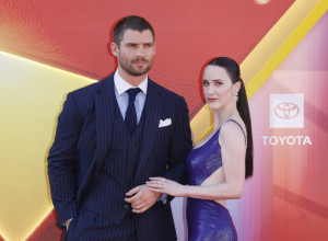 POLJUBAC IZ FILMA O SUPERMENU O KOJEM BRUJI CEO SVET: Oženjeni glumac se 4 sata ljubio sa udatom koleginicom, scena izbačena iz filma!