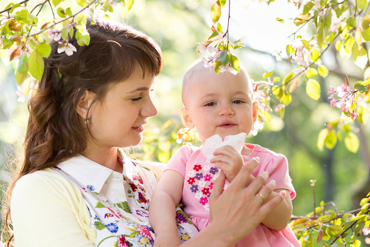 MAJKE MASOVNO KORISTE VLAŽNE MARAMICE ZA BEBE, A OVO NE ZNAJU: Izbegavajte brisanje ovog dela tela može biti opasno!