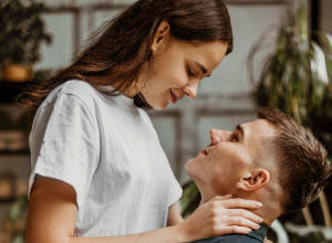 TAJNA NAJBOLJEG INTIMNOG ODNOSA JE PRAVILO 6 MINUTA: Ovo će vam promeniti život