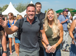 MAJKA OBJAVILA ŠTA JE KUPILA UČITELJICI SVOG DETETA ZA KRAJ GODINE: Na mrežama je "rastrgli", nije stvar u novcu!