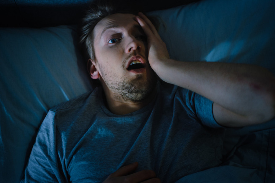 PROBUDILI STE SE USRED NOĆI I NE MOŽETE DA ZASPITE, MAGIČNI TRIK ZA BRZO USPAVLJIVANJE: Važno je da istrenirate oči, kažu da ovaj metod provereno deluje! (VIDEO)